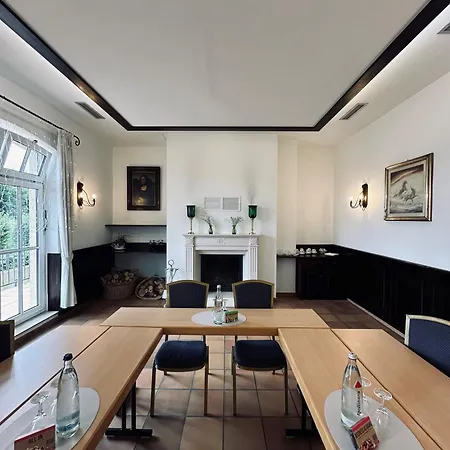 ランドハウス ミルザー ホテル ドゥイスブルグ