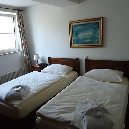 ランドハウス ミルザー ホテル